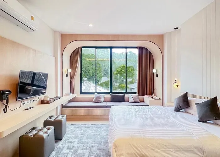 The Present Samed Pool Villa
